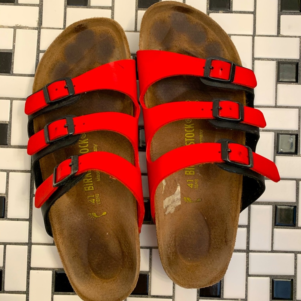 Rare Florida Birkenstocks Red and black super cute
